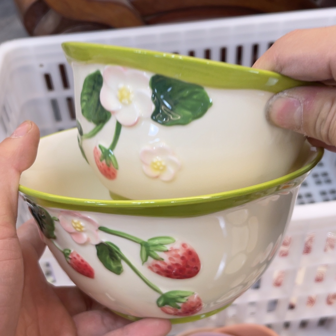 陶瓷微瑕餐具介意勿拍，满18飞！