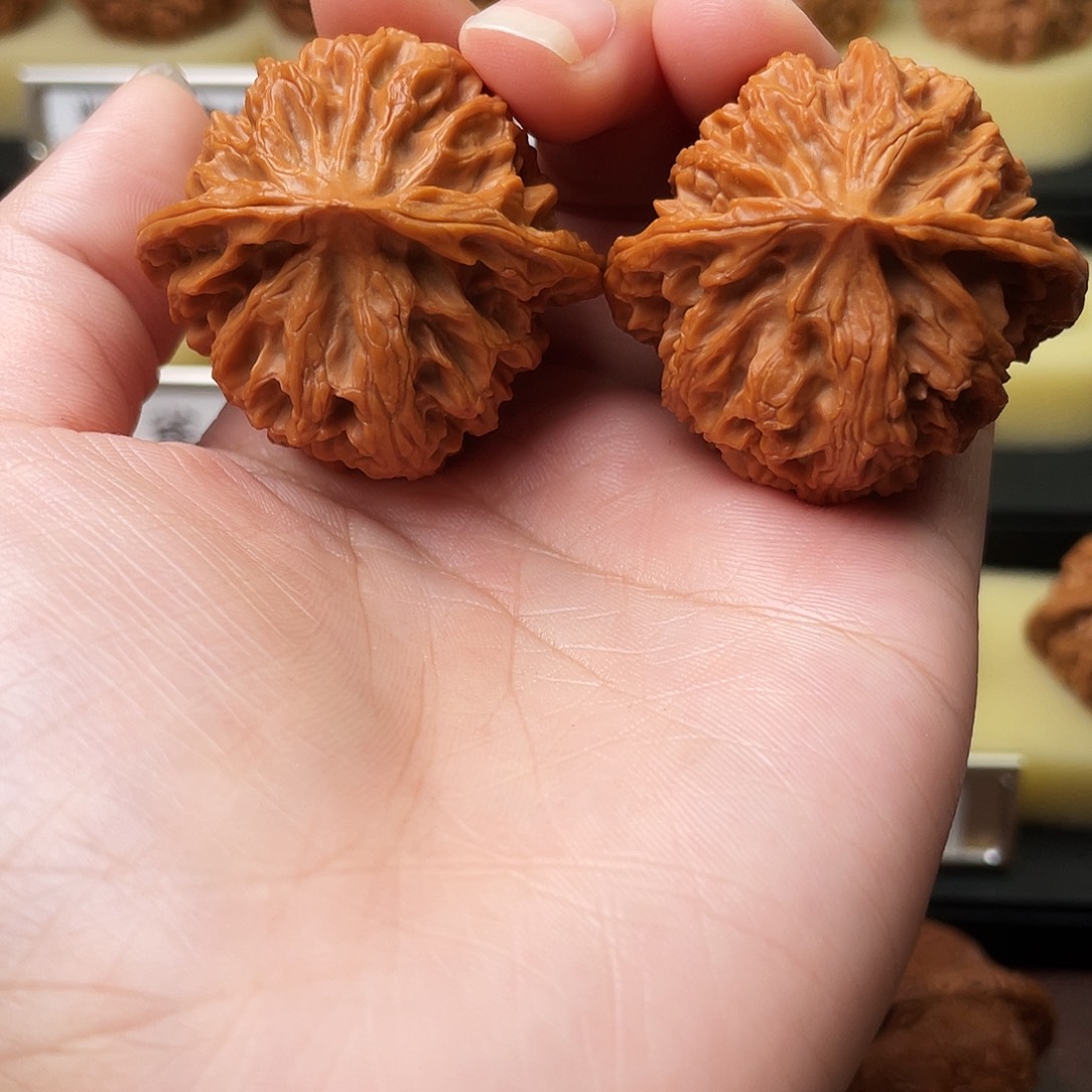 文玩核桃吊坠苹果园41尺968