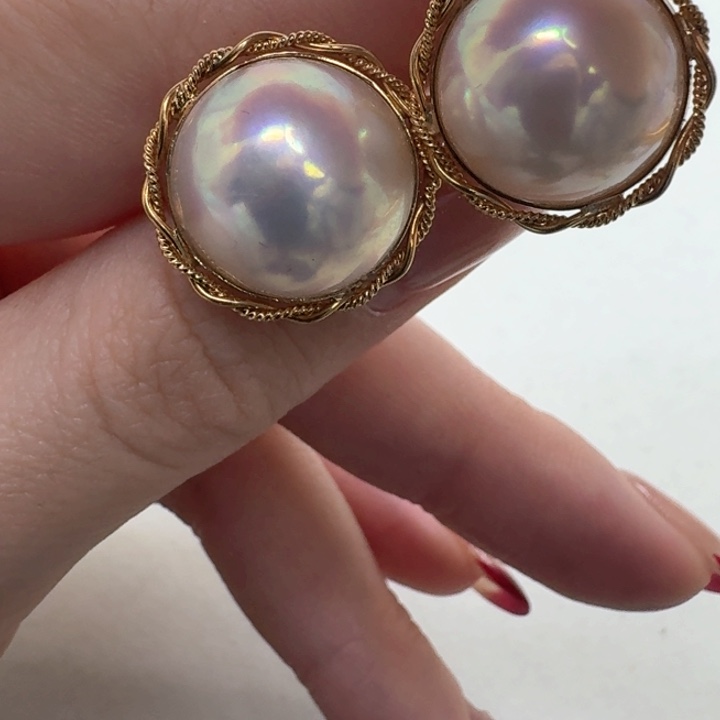 拼合珍珠（马贝珠）耳饰18K金镶嵌