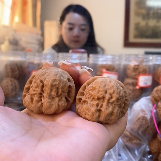 文玩核桃吊坠38歪达摩