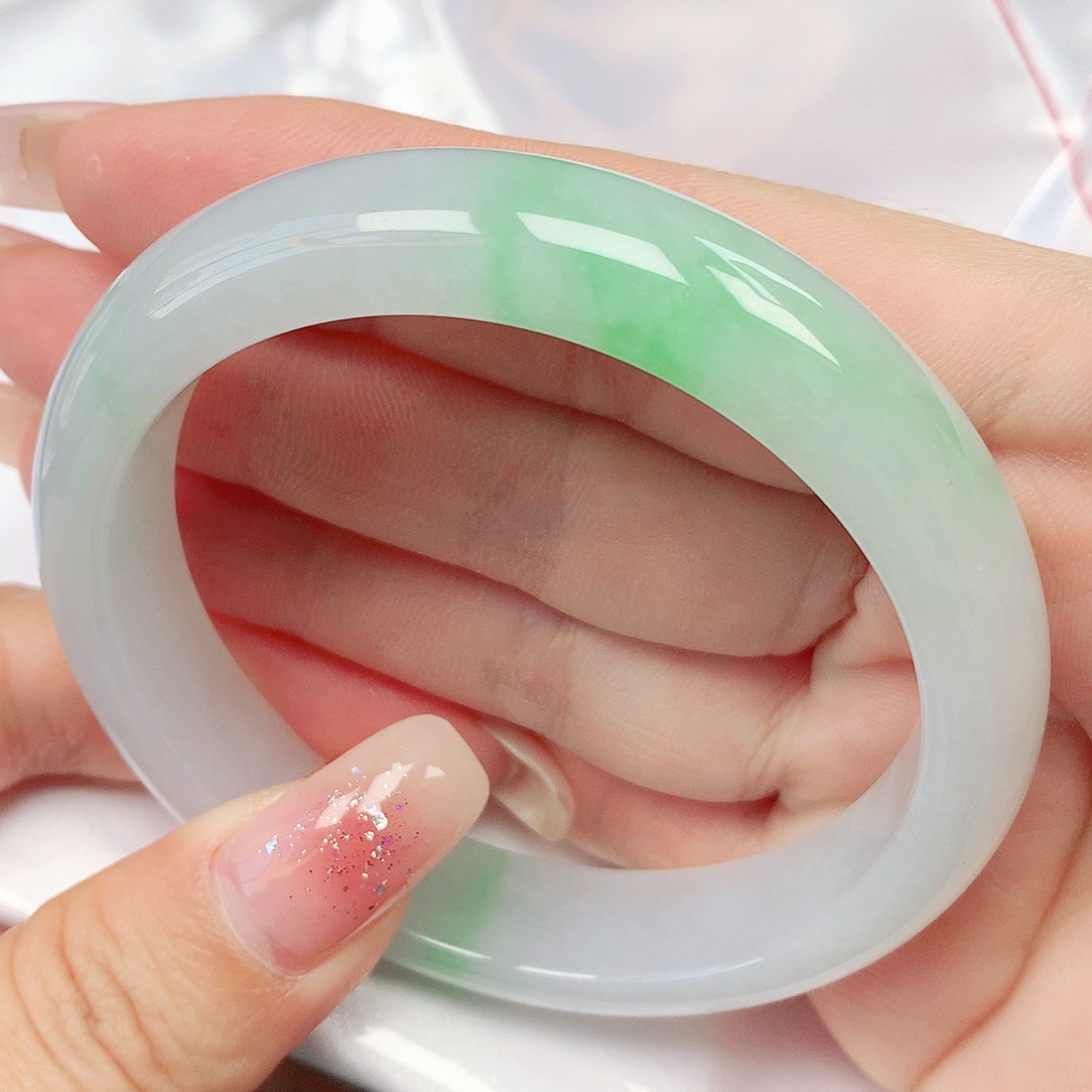 翡翠手镯未镶嵌抖音864