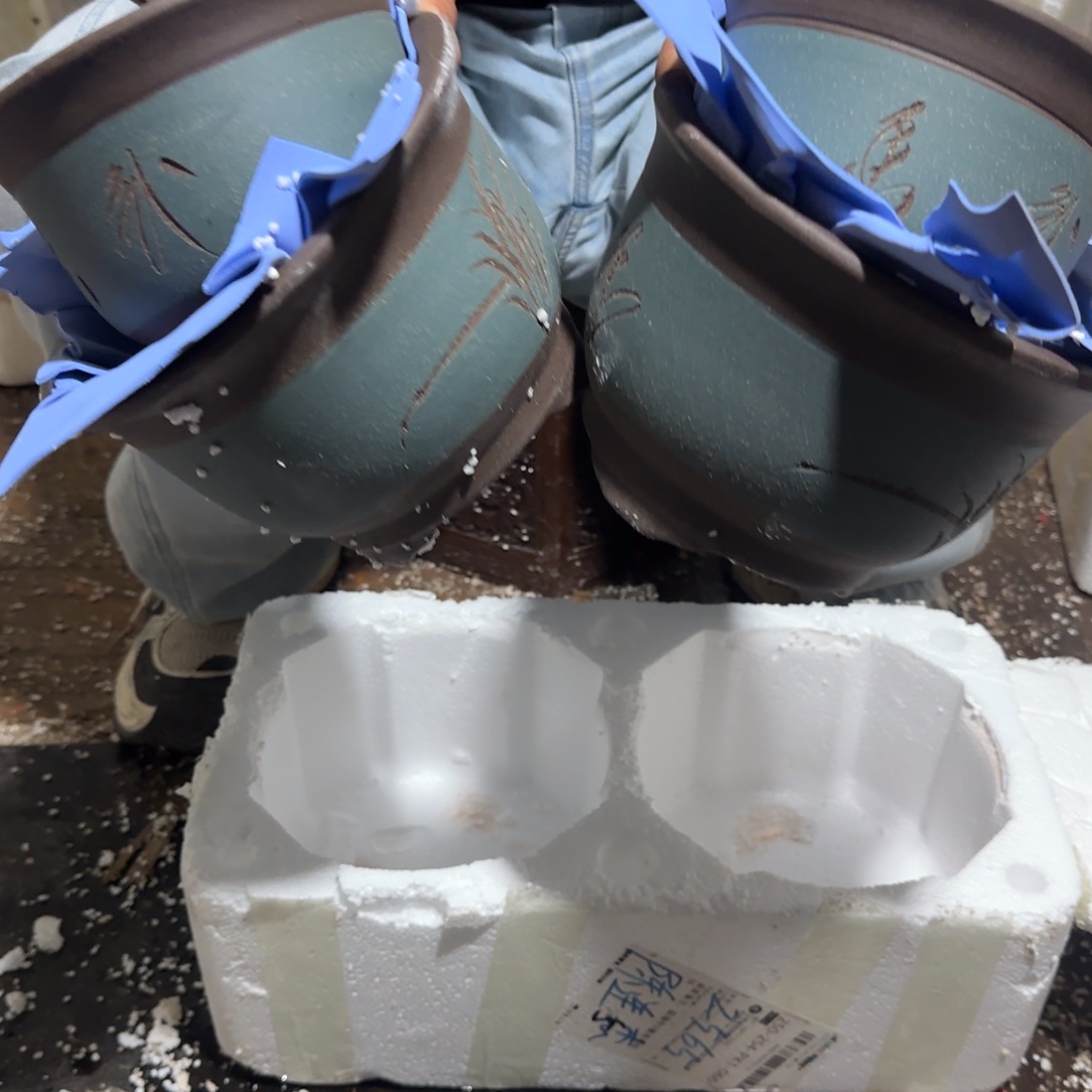 紫砂花盆瑕疵和瑕疵