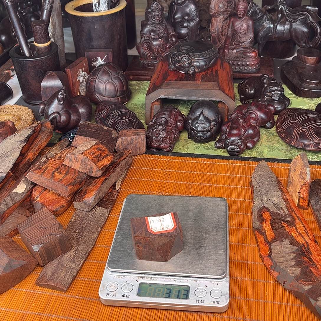 「***」檀香紫檀（小叶紫檀）料子