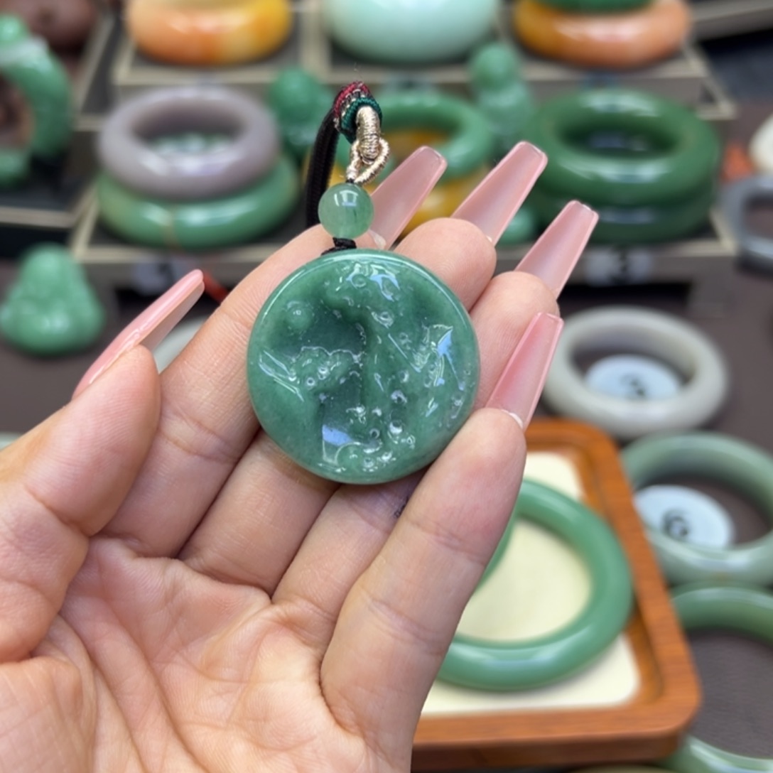 未镶嵌手镯石英岩玉