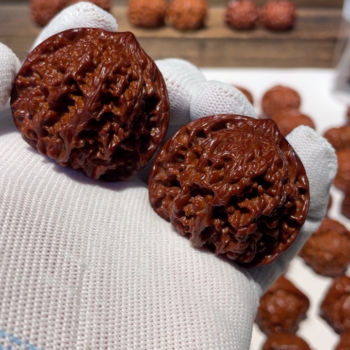 文玩核桃吊坠满天星666.泛油02.44