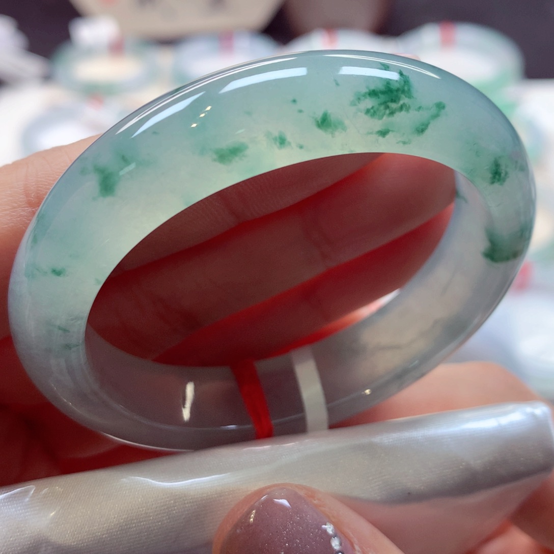 翡翠手镯未镶嵌61贵妃77