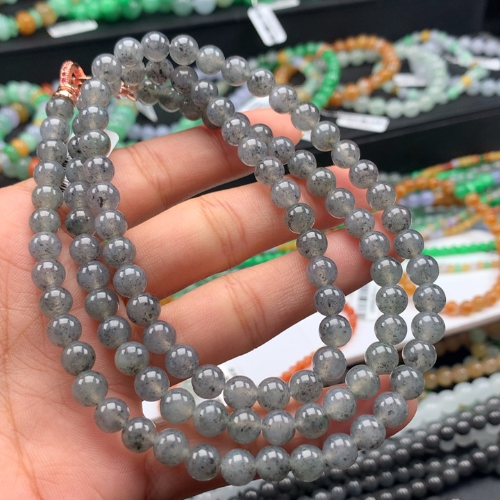 翡翠手镯未镶嵌卡