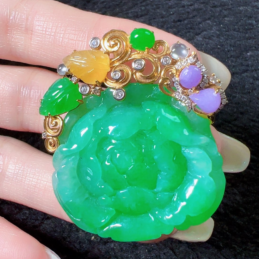 翡翠18K金镶嵌颈饰签收后24小时鉴赏期，过时不退