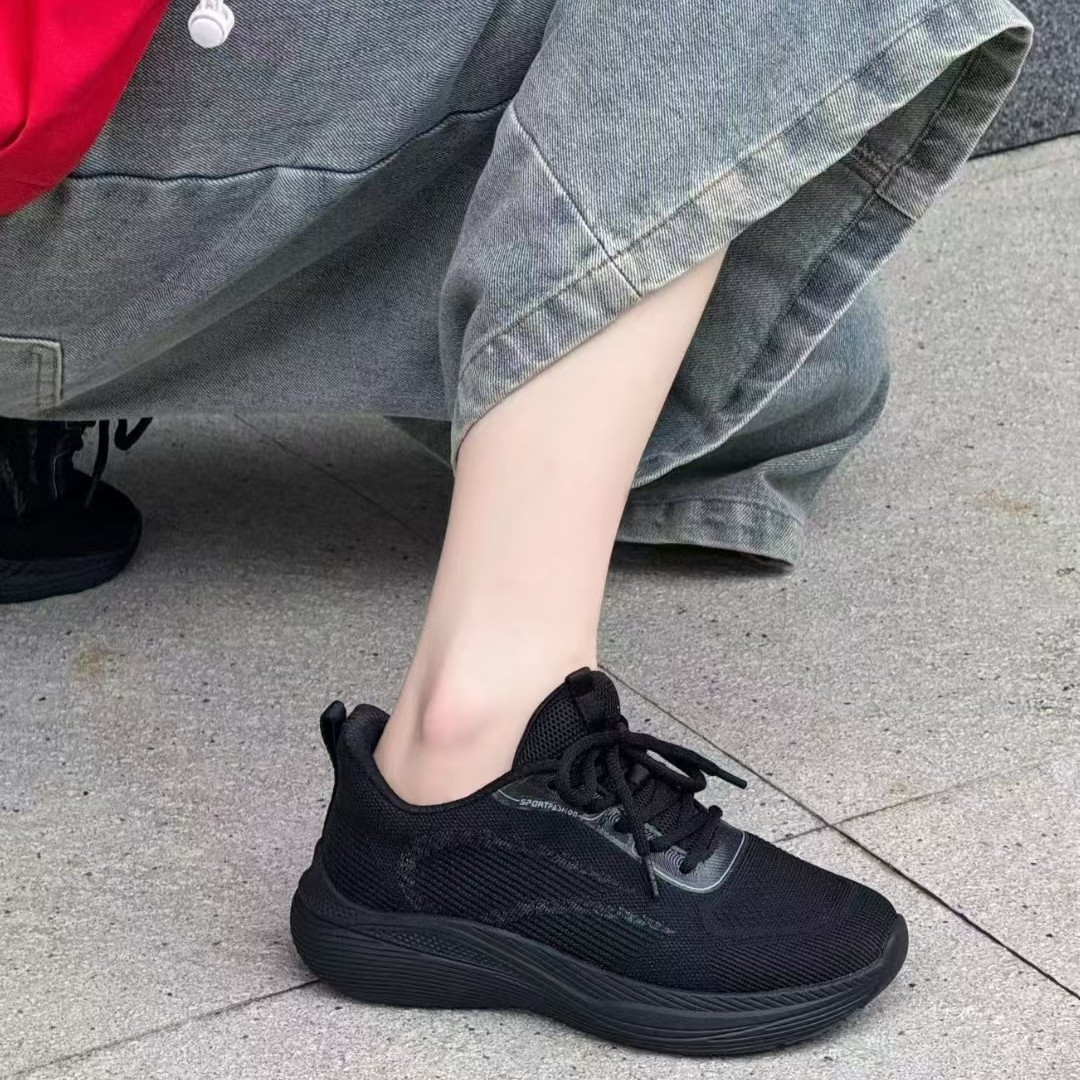运动鞋时尚休闲透气网面飞织舒适百搭轻便女款