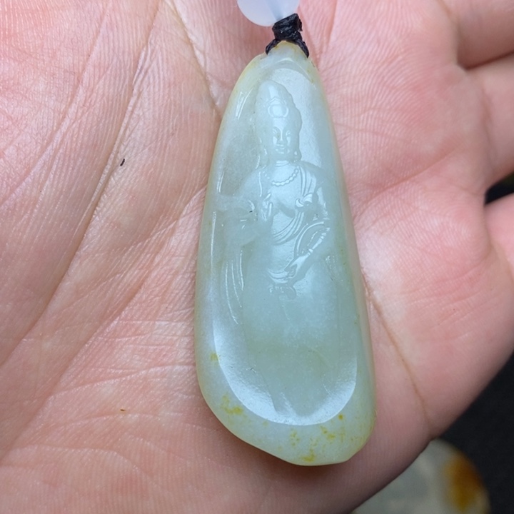 和田玉未镶嵌吊坠(赠链)