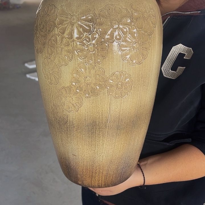 微瑕高度30厘米口径16厘米