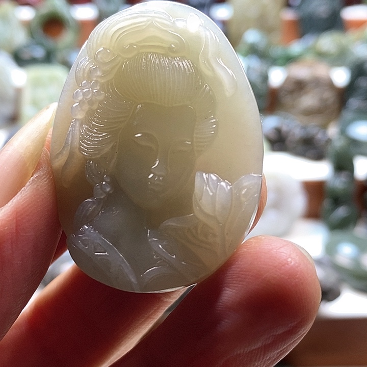 和田玉颈饰未镶嵌