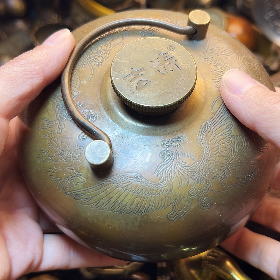 精美铜器工艺品等