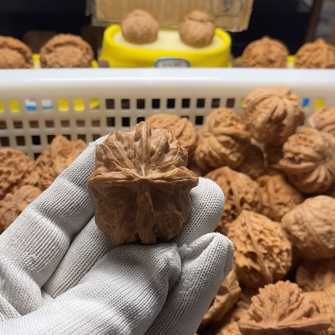 鱼***号吊坠文玩核桃门头沟元宝四棱