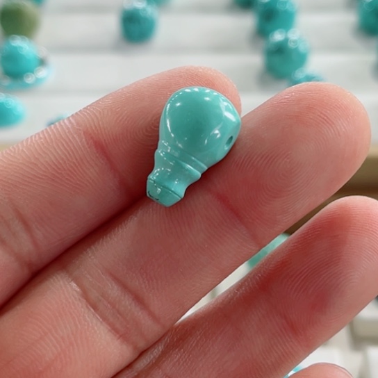 未镶嵌绿松石珠宝奇石