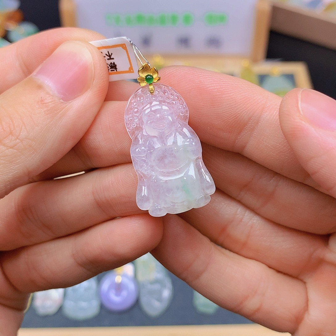 翡翠18K金镶嵌颈饰翡翠