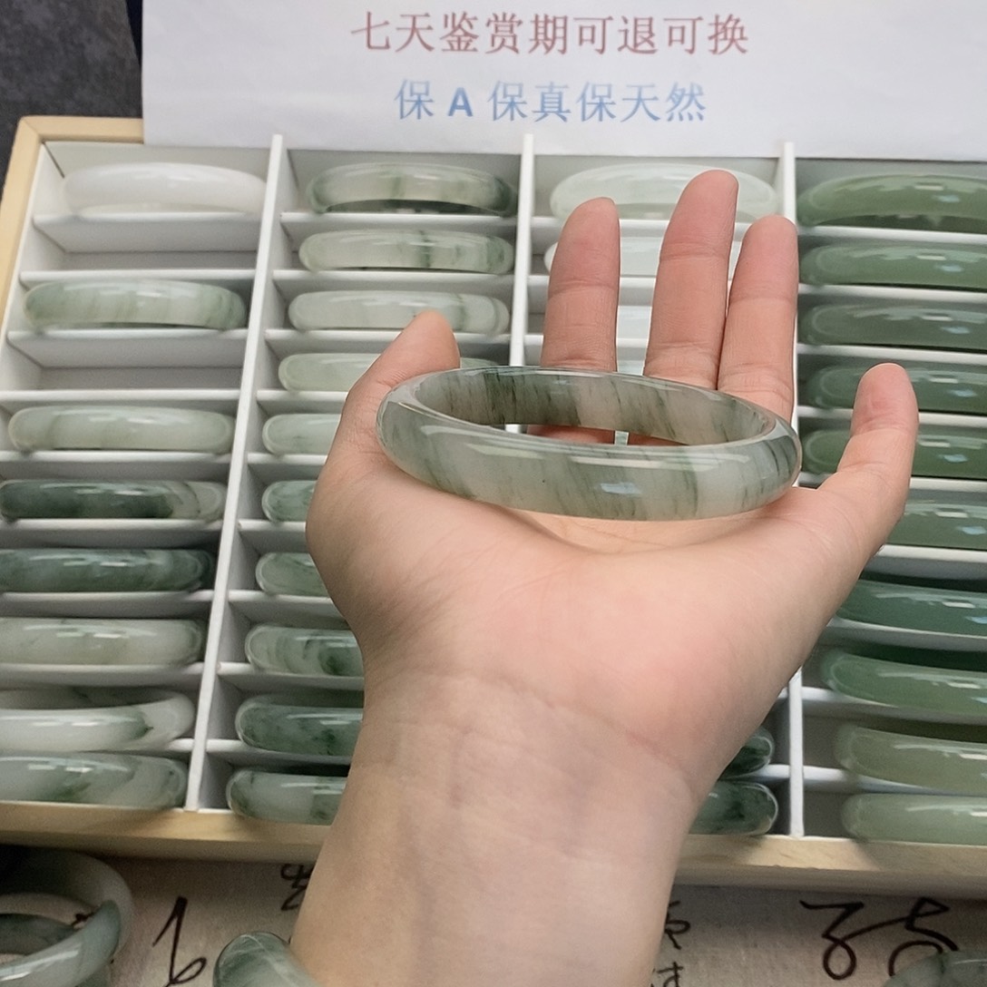 石英质玉未镶嵌手镯239