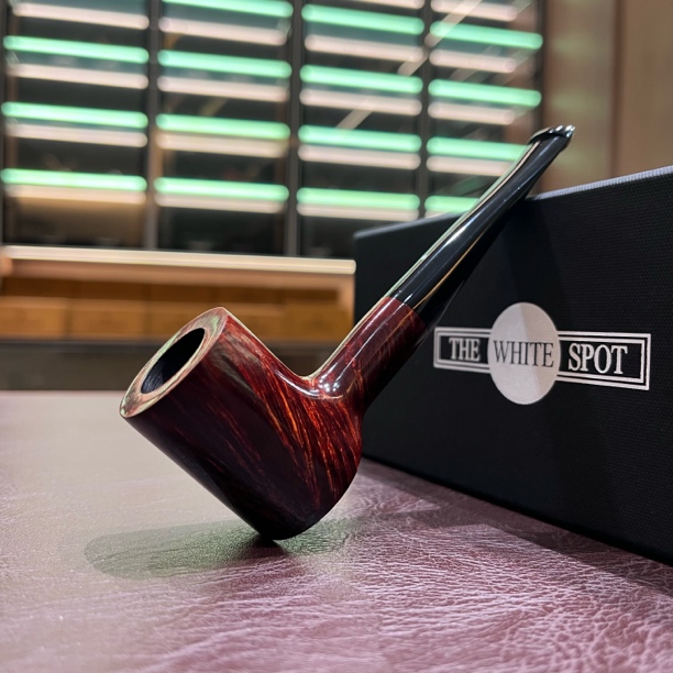 英国The white spot AR3122石楠木烟斗内径17.2深35.6长123.4