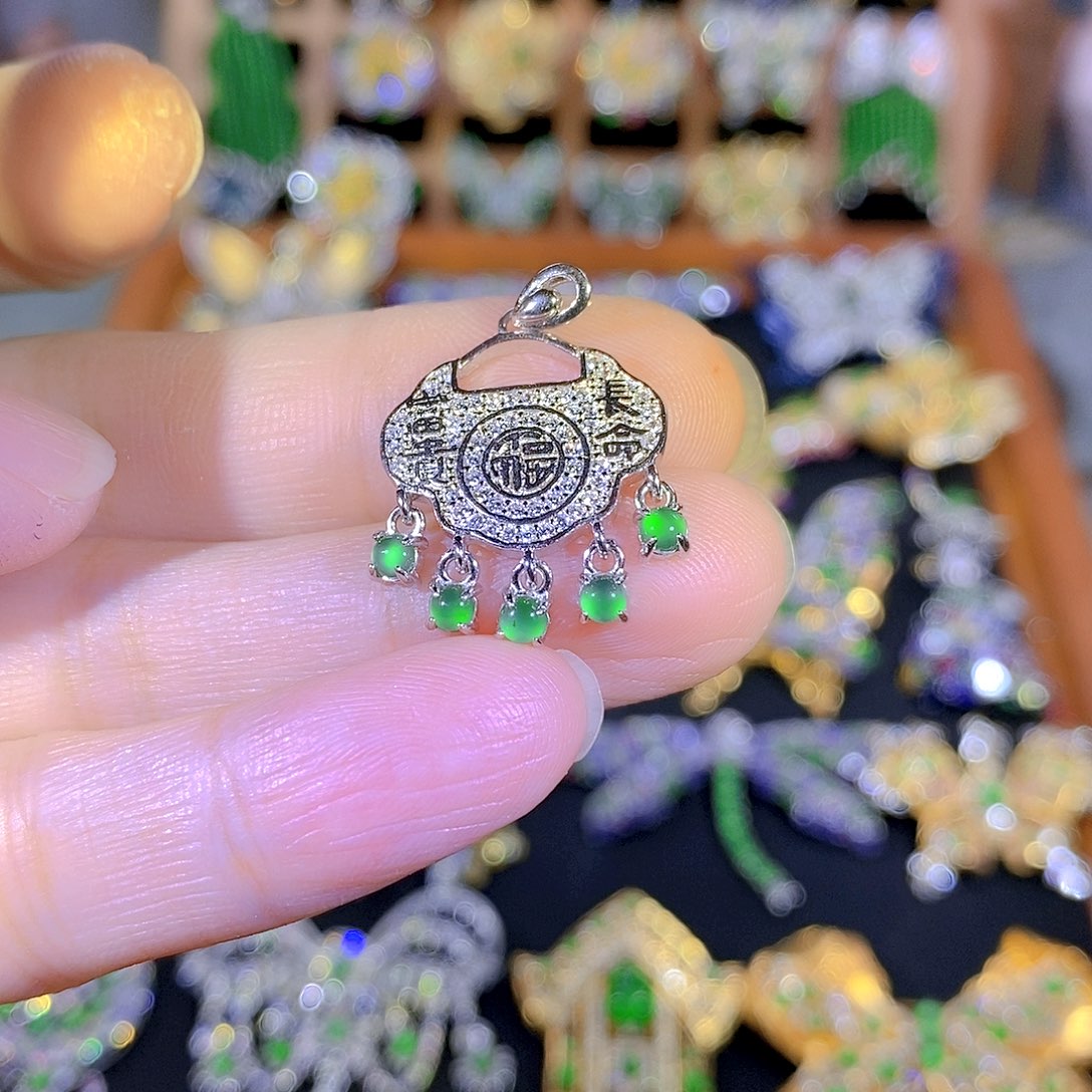 吊坠(不含链)银S925镶嵌翡翠