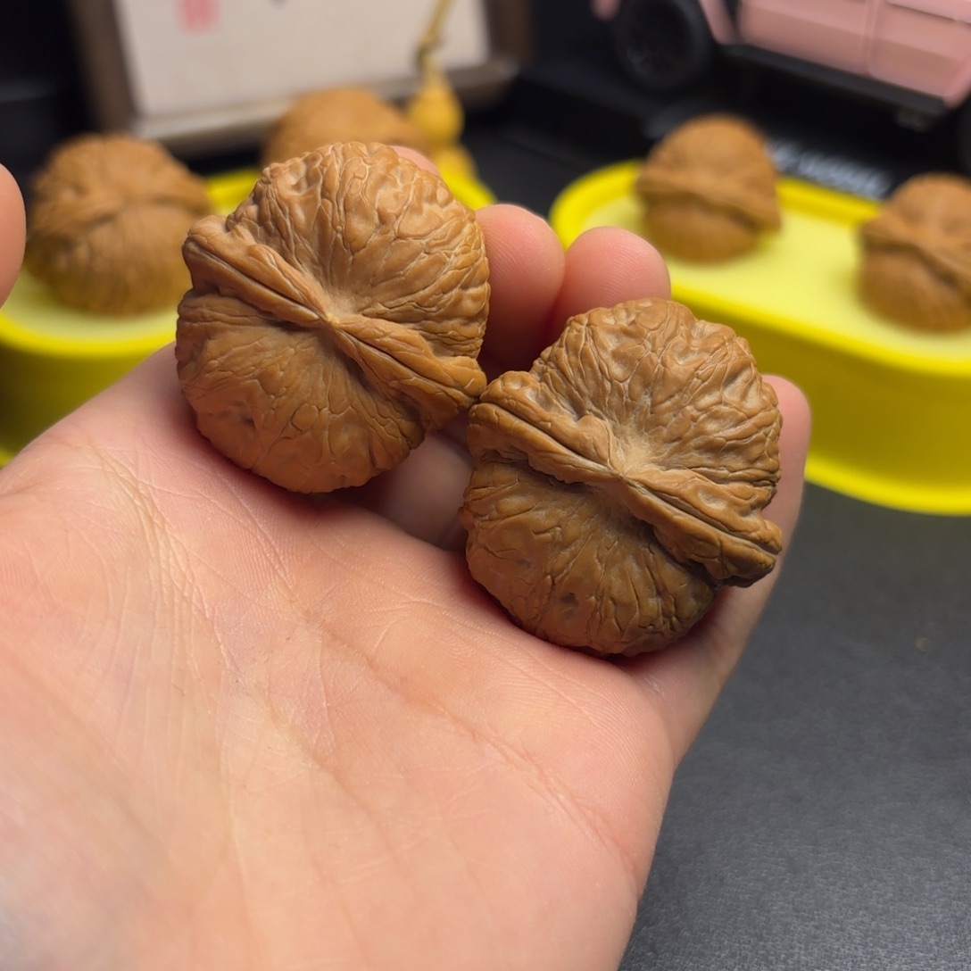 鞍***博文玩核桃吊坠文玩核桃元宝尺寸38