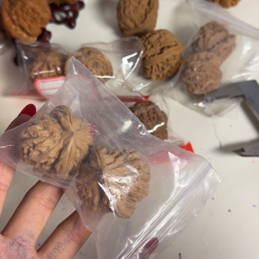 K***F吊坠文玩核桃哈哈哈哈哈哈哈哈哈