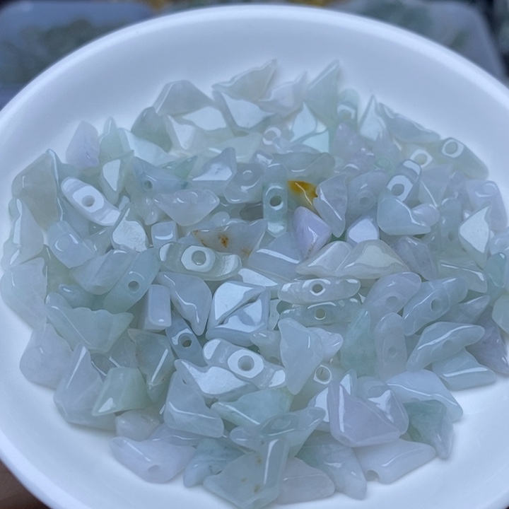 翡翠未镶嵌手链冰元宝30个