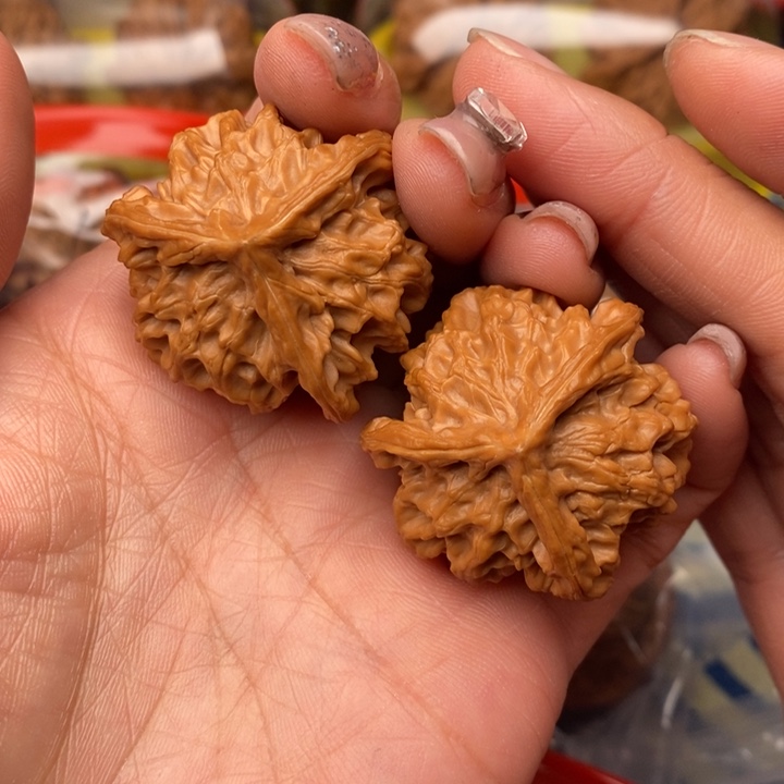 吊坠桃核三棱36核桃