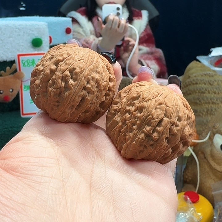 桃核吊坠红皮绣球38尺