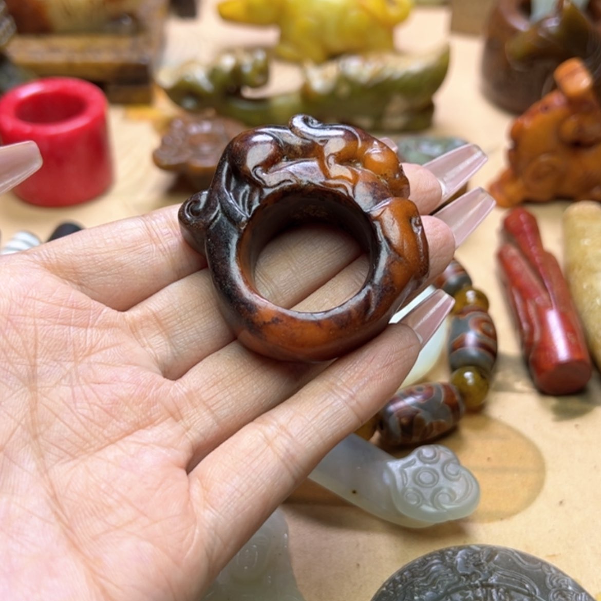 【闪购商品】蛇纹石玉颈饰未镶嵌