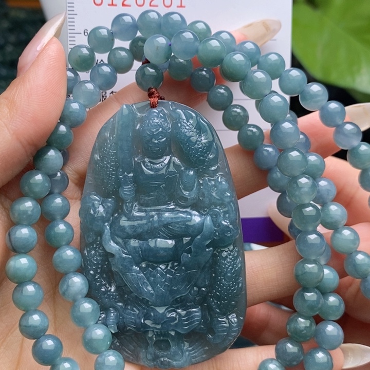 【闪购商品】翡翠未镶嵌颈饰……