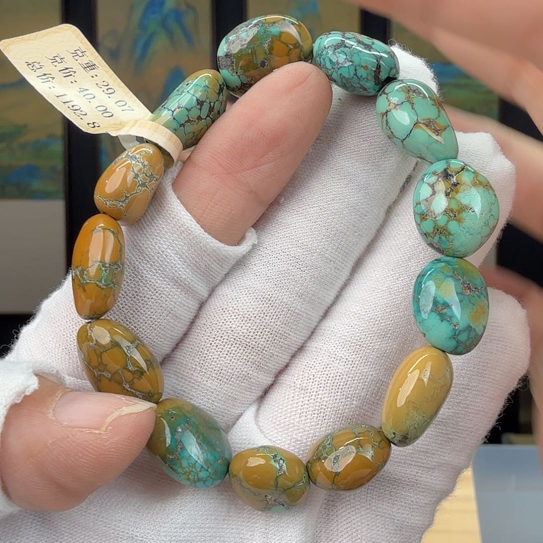 绿松石未镶嵌珠宝奇石