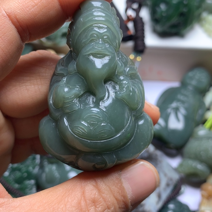 景***花和田玉未镶嵌颈饰