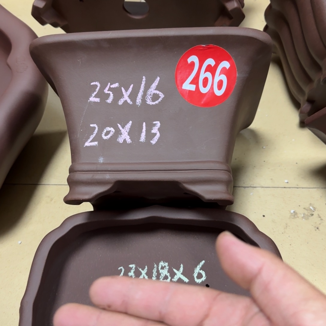 紫砂花盆呜呜呜呜