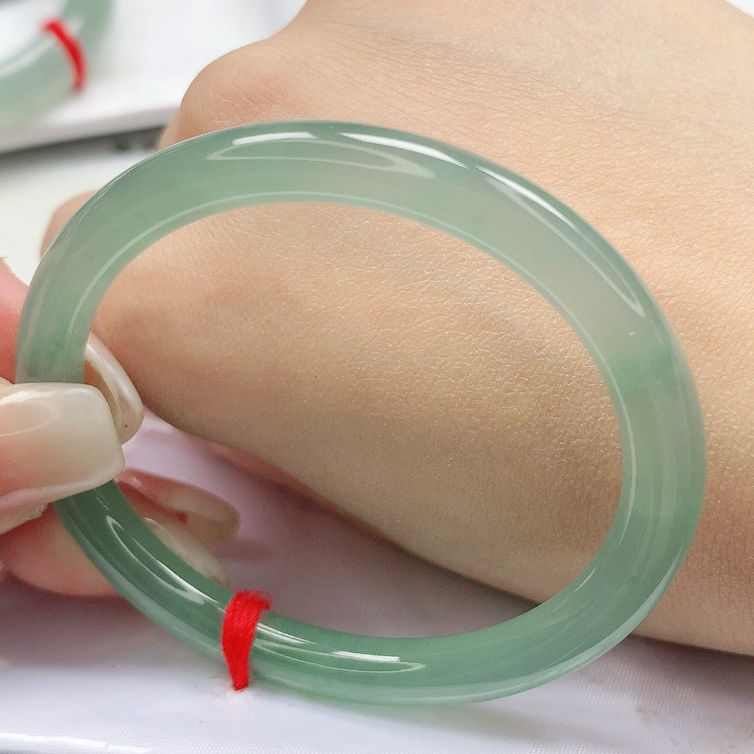 【闪购商品】翡翠手镯未镶嵌缅甸天然Ａ货翡翠