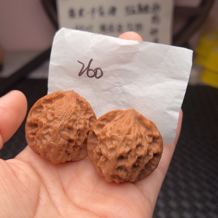 核桃3637尺寸玉玲珑磕尖