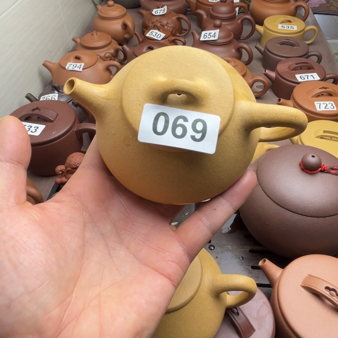 紫砂茶壶段泥石瓢260cc左右瑕疵