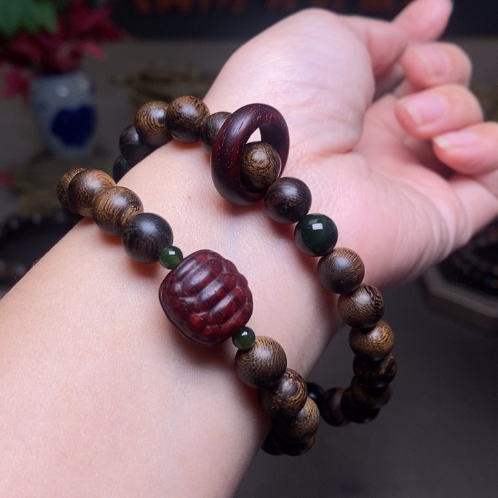 沉香手串越南芽庄瘤疤绿棋楠 0.8➕小叶紫檀木雕设计