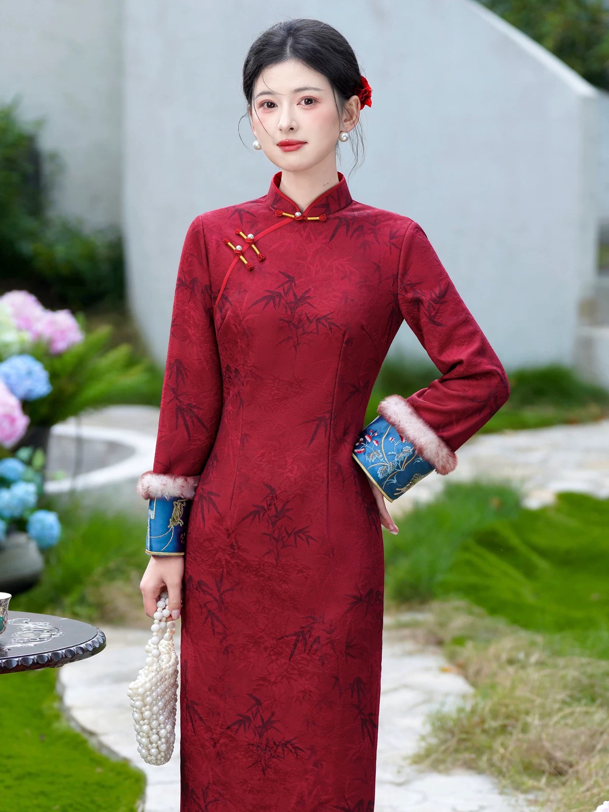 1019 年轻款复古民国风《红竹》旗袍