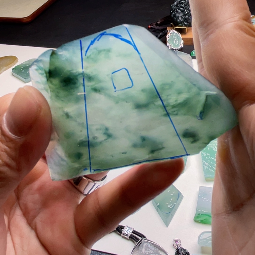定制翡翠未镶嵌材料定制