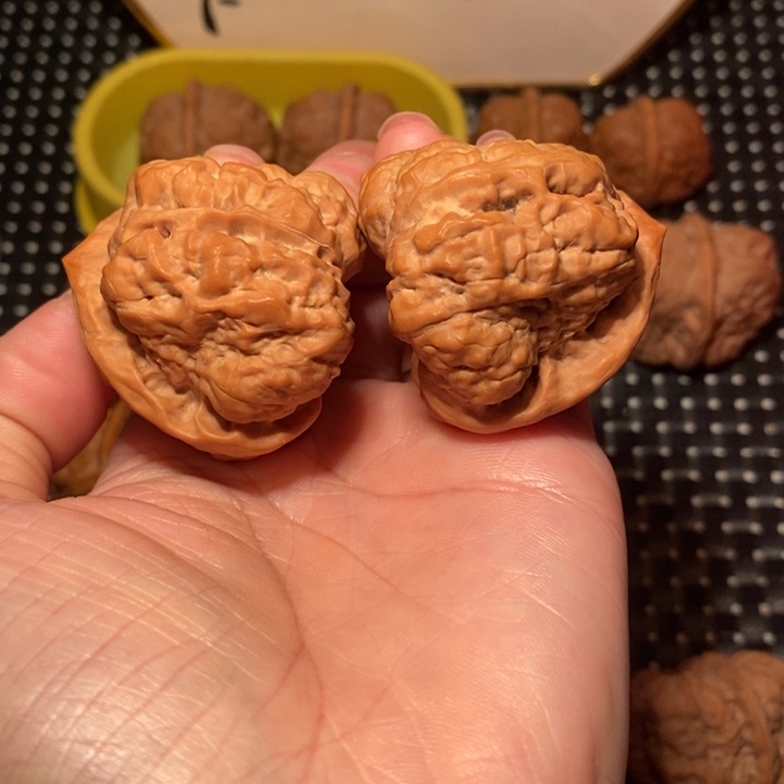 小***花文玩核桃把件细腰超大八腿蛙王