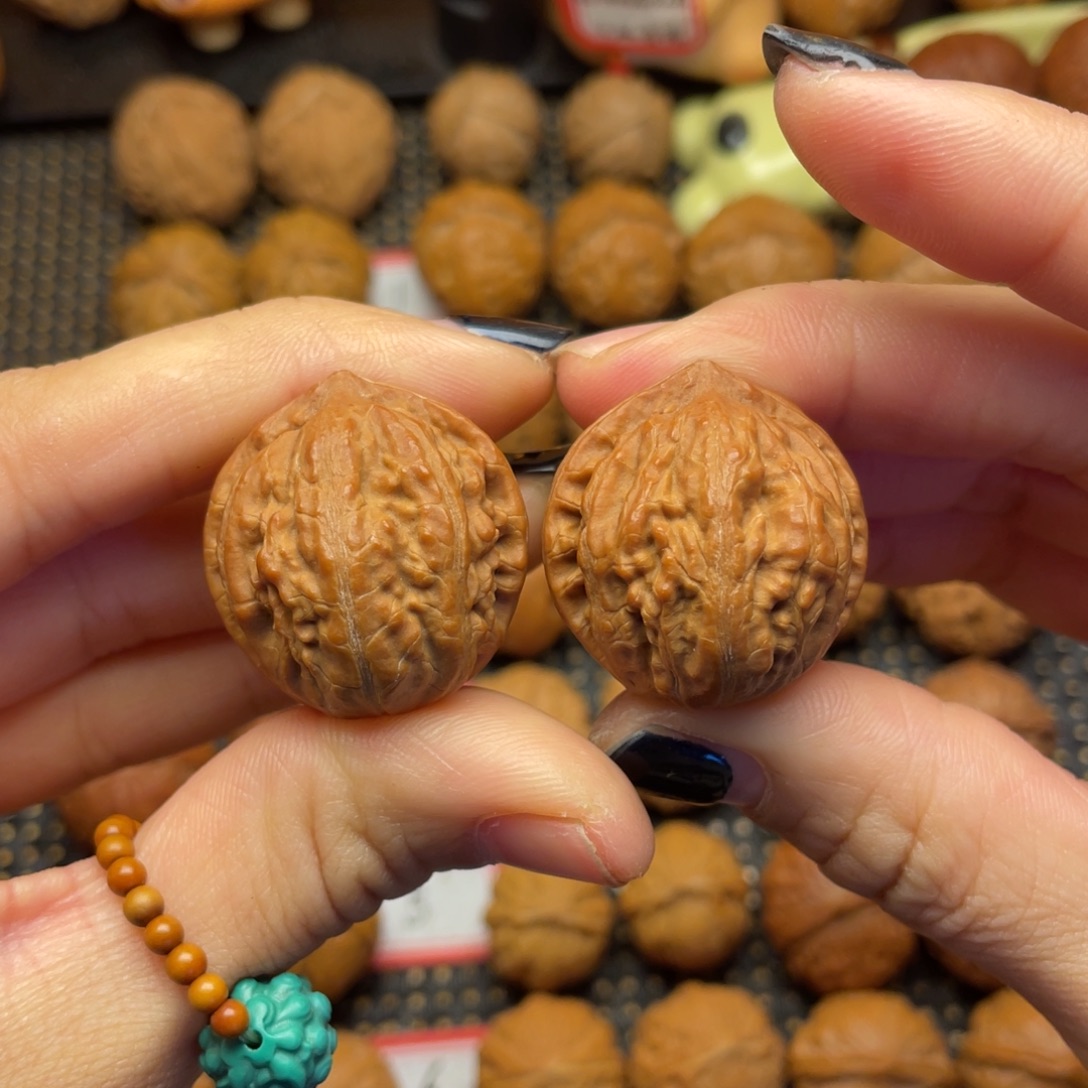 文玩核桃吊坠28尺全品苹果园00011