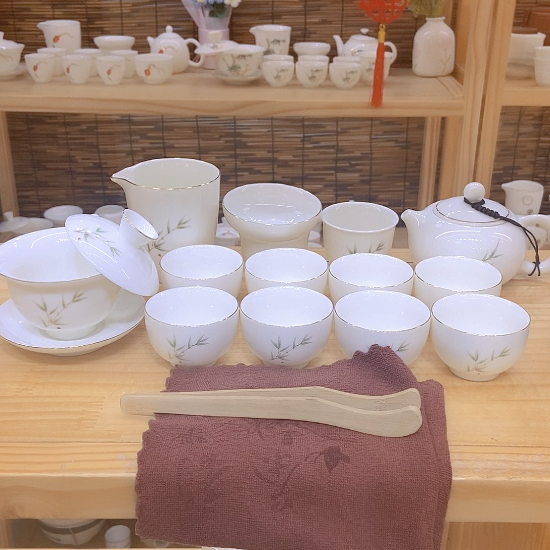 羊脂玉瓷茶具套装