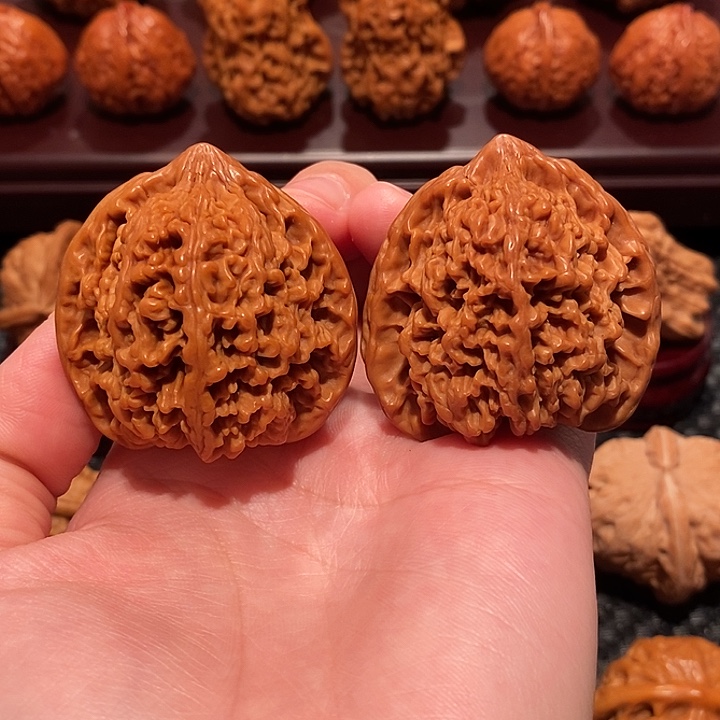 宝***藏文玩核桃把件满天星