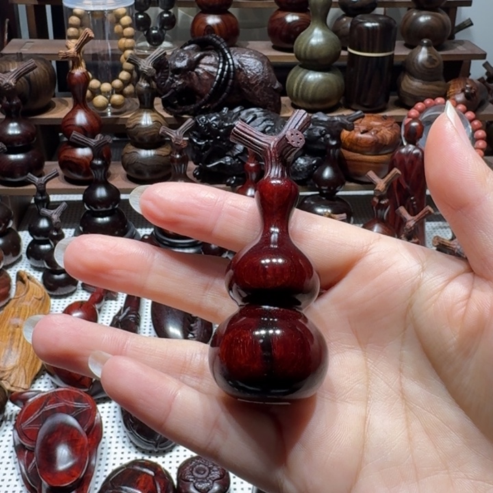 淘***宝檀香紫檀（小叶紫檀）3.1直径葫芦