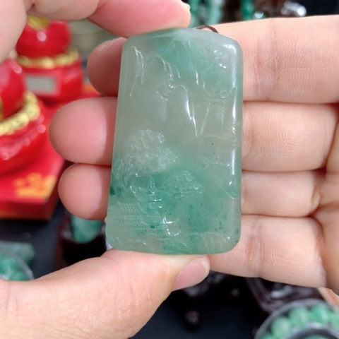 石英质玉颈饰未镶嵌