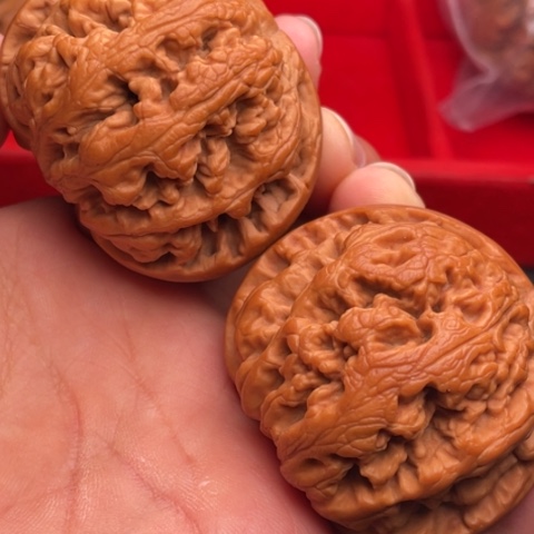 文玩核桃把件秦岭山脉核桃