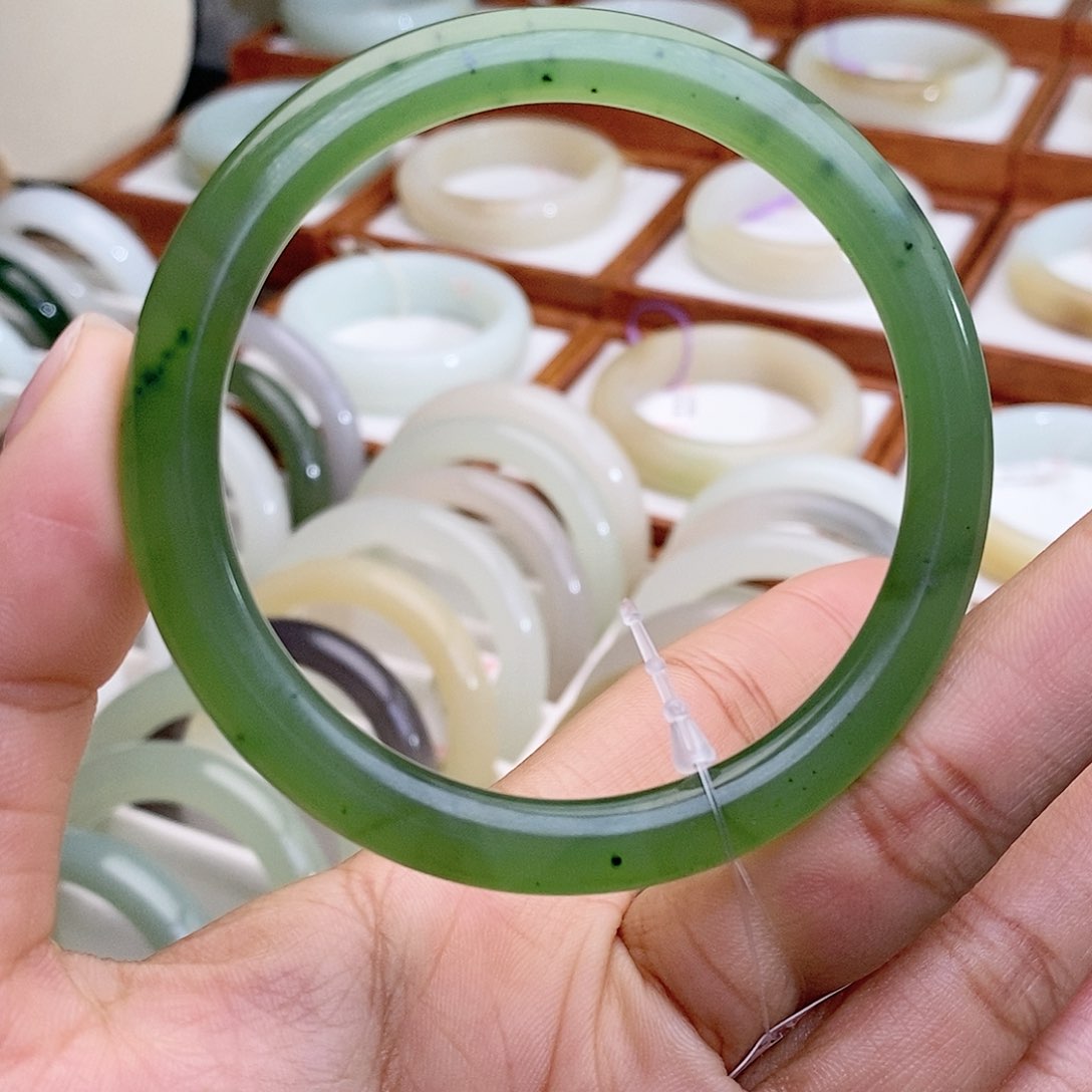 和田玉手镯未镶嵌59.2