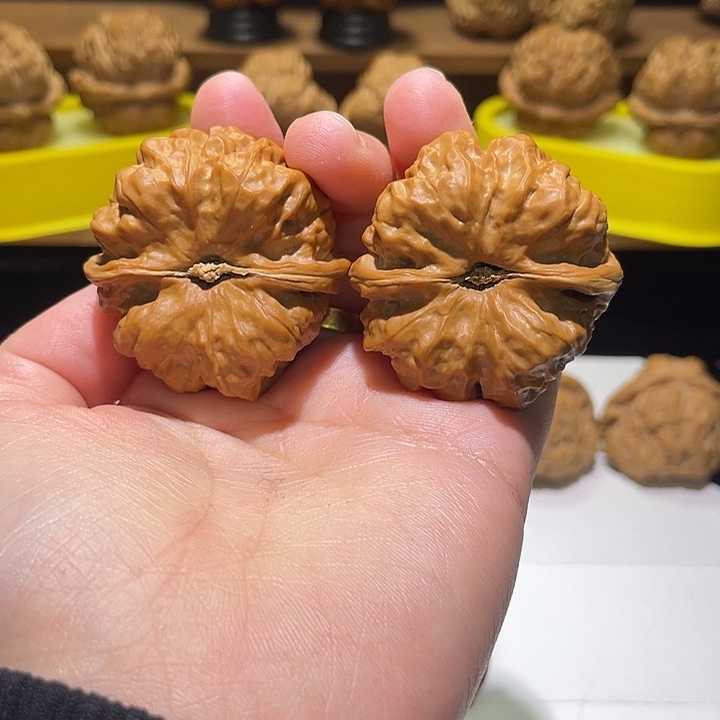 文玩核桃吊坠ༀ****ༀ蛤蟆头打底