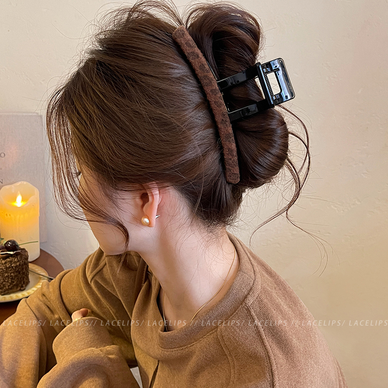 气质豹纹一字抓夹女高级感鲨鱼夹2025新款发夹巨好看百搭大号发饰