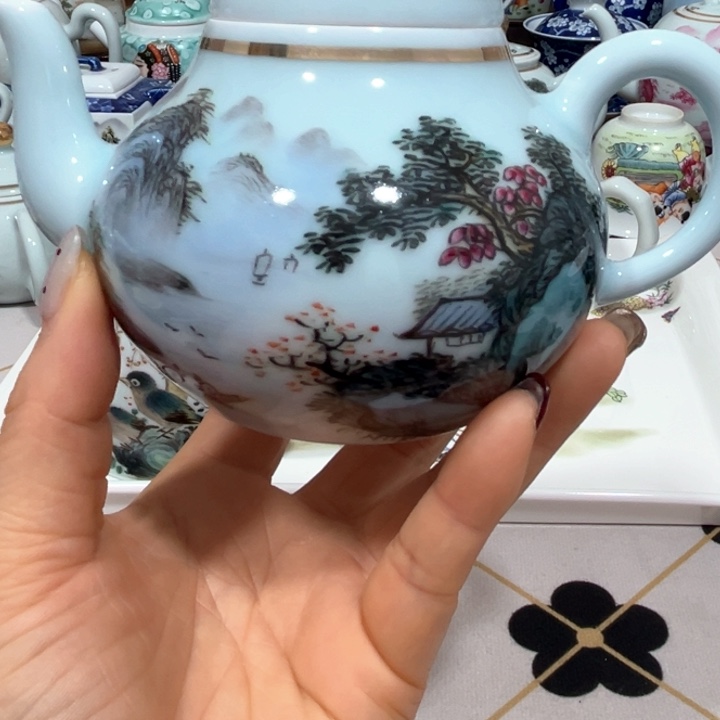 g f d g h h g f f f